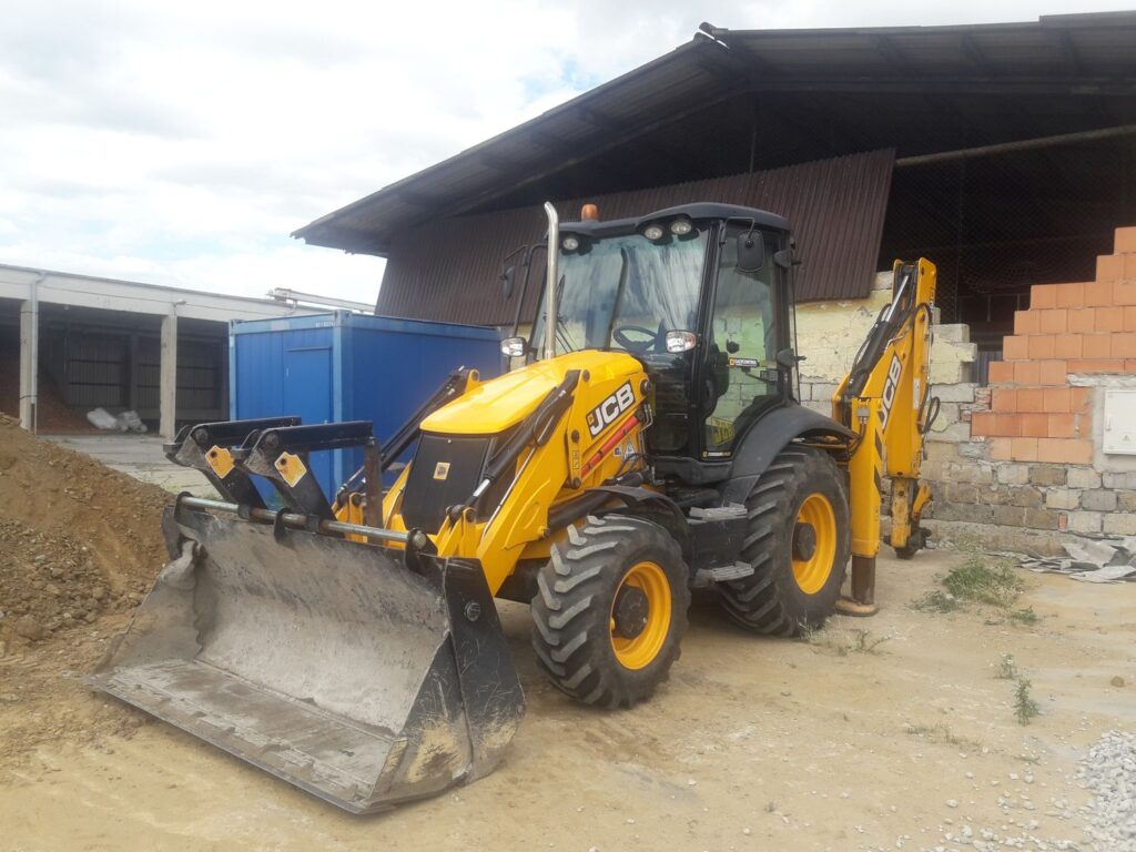 Traktorbagr JCB 3CX